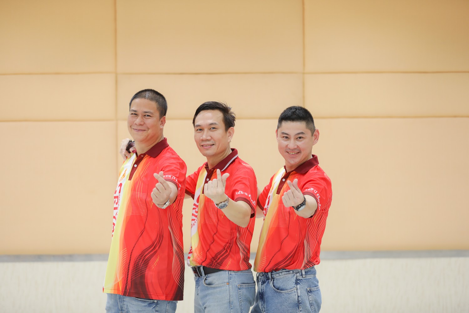 เชิดชูสถาบัน